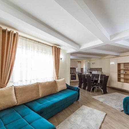 Luxury Desing Apartment Piteşti Kültér fotó