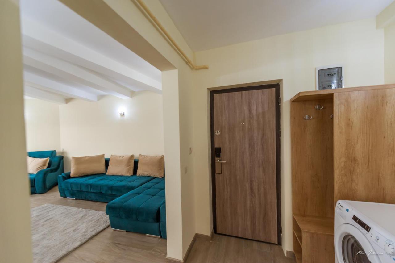 Luxury Desing Apartment Piteşti Kültér fotó