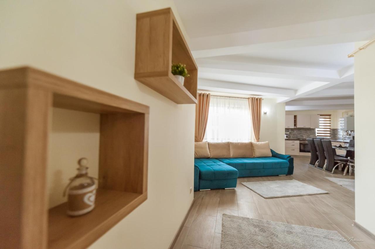 Luxury Desing Apartment Piteşti Kültér fotó